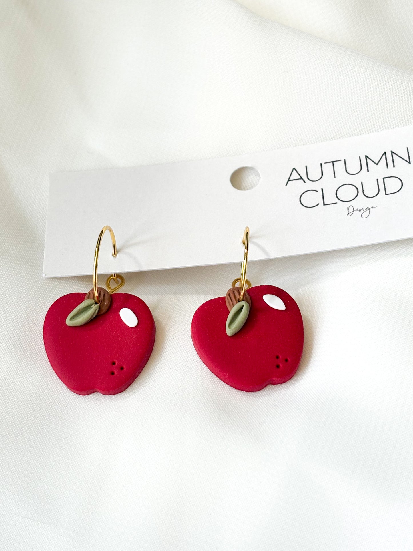 Apple Hoops Small