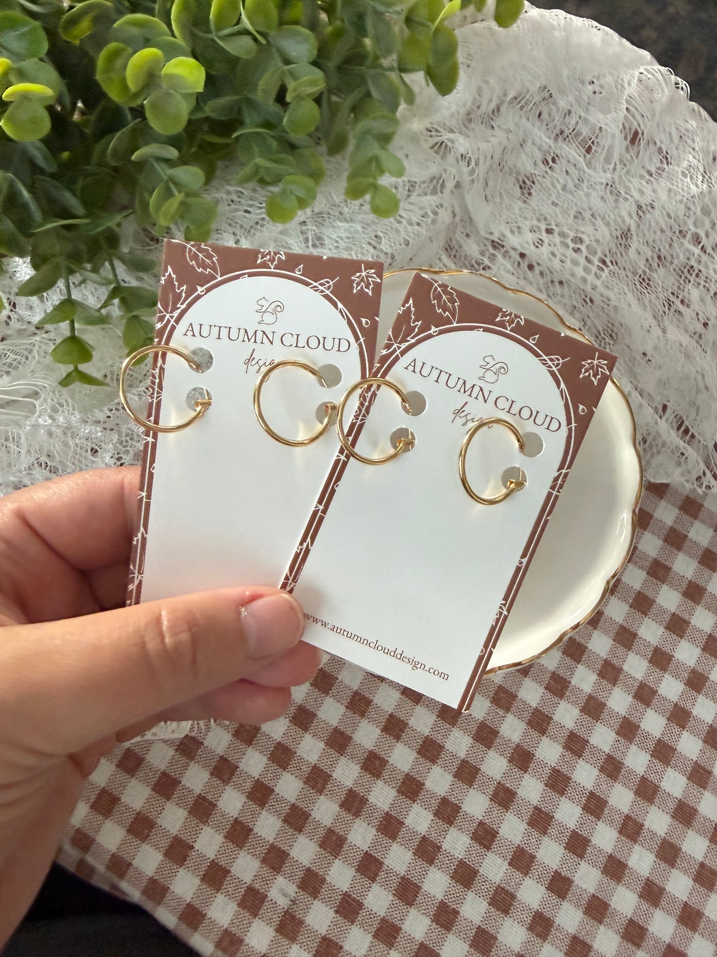 Gold Leverback Hoops (2pc)