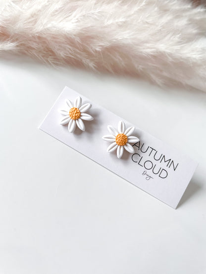 White Daisy Stud Earrings